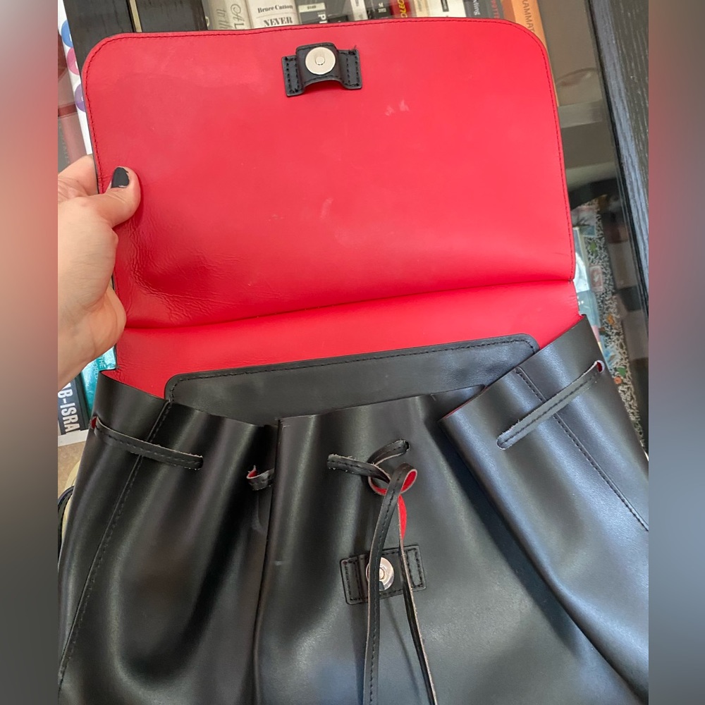 Margot 100% leather backpack